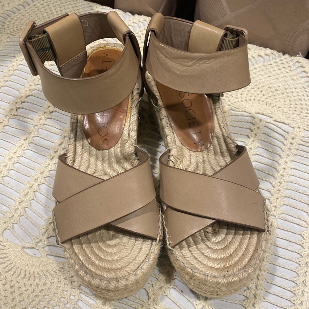Sole Society “Austin’s” Taupe Leather Wedged Sandals, Size 6 1/2 M